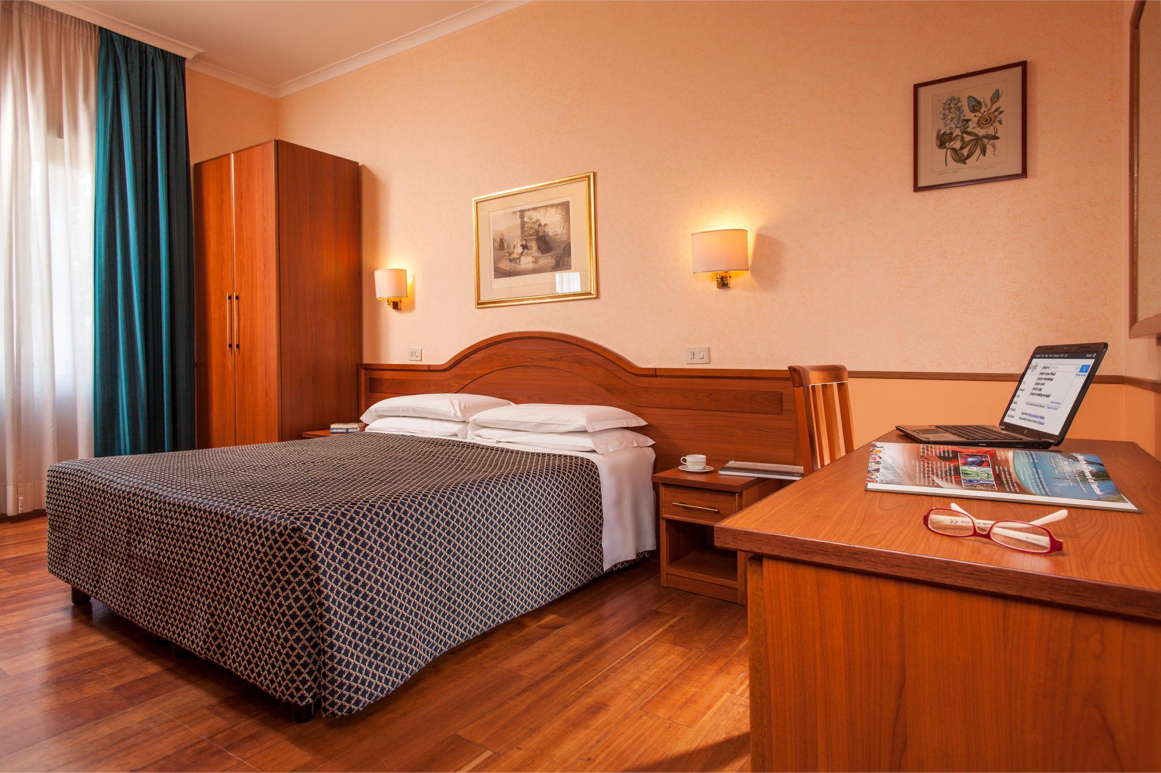 Hotel Piemonte Ρώμη Εξωτερικό φωτογραφία