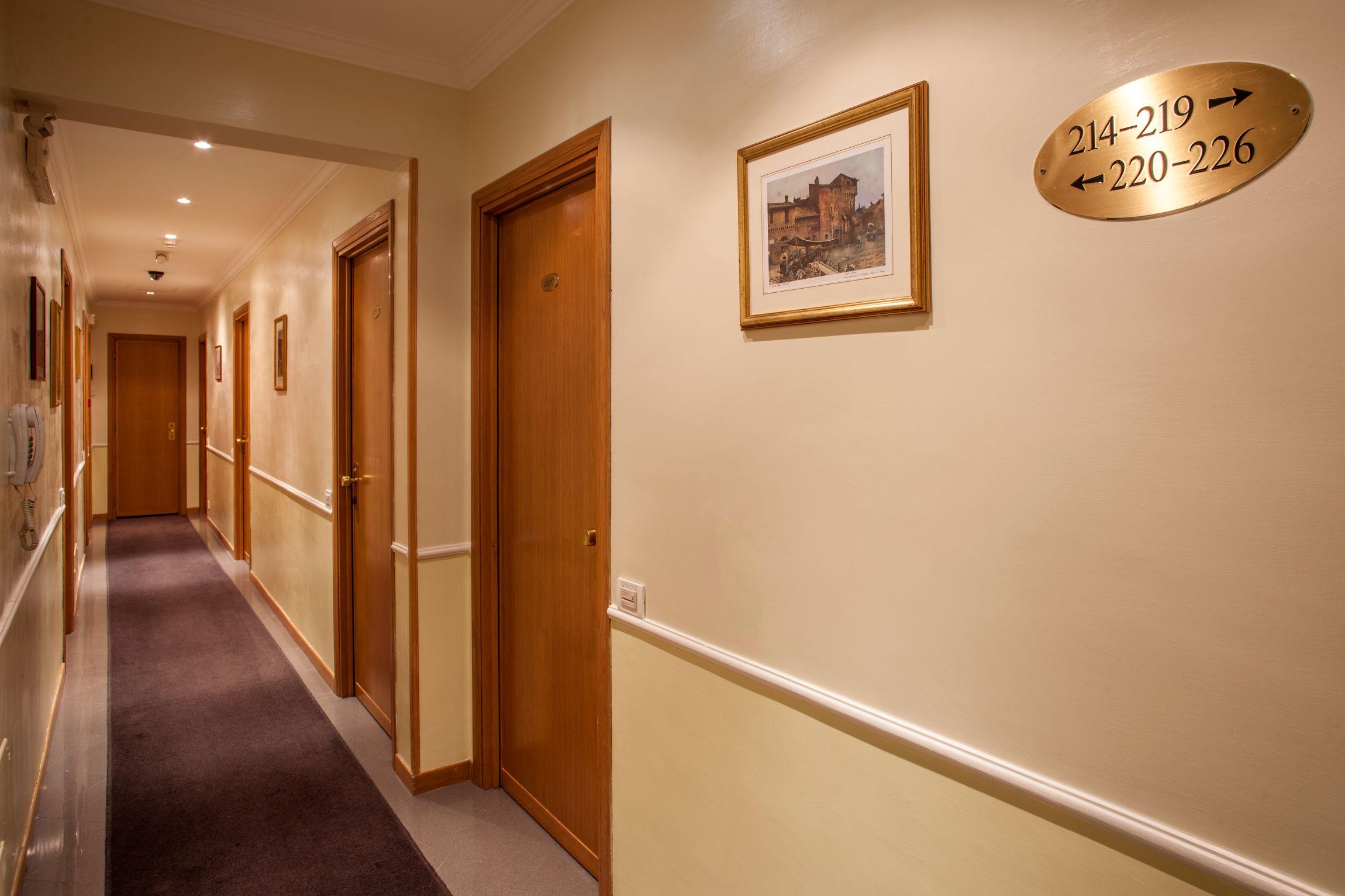 Hotel Piemonte Ρώμη Εξωτερικό φωτογραφία
