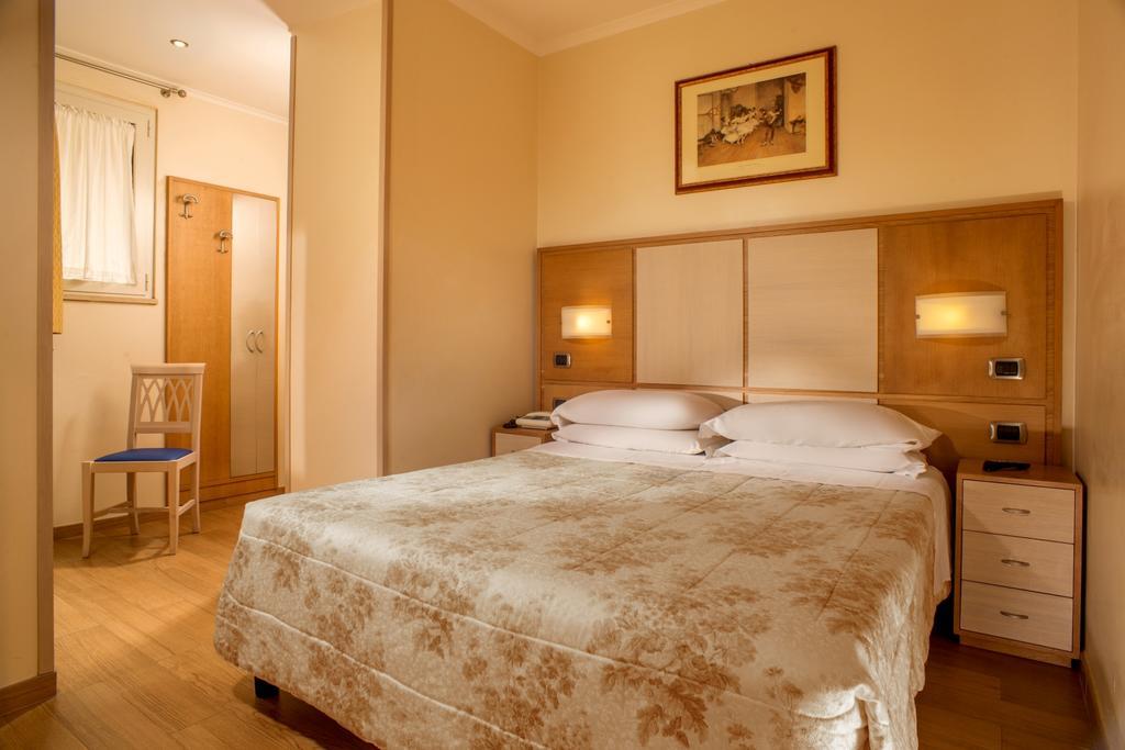 Hotel Piemonte Ρώμη Εξωτερικό φωτογραφία