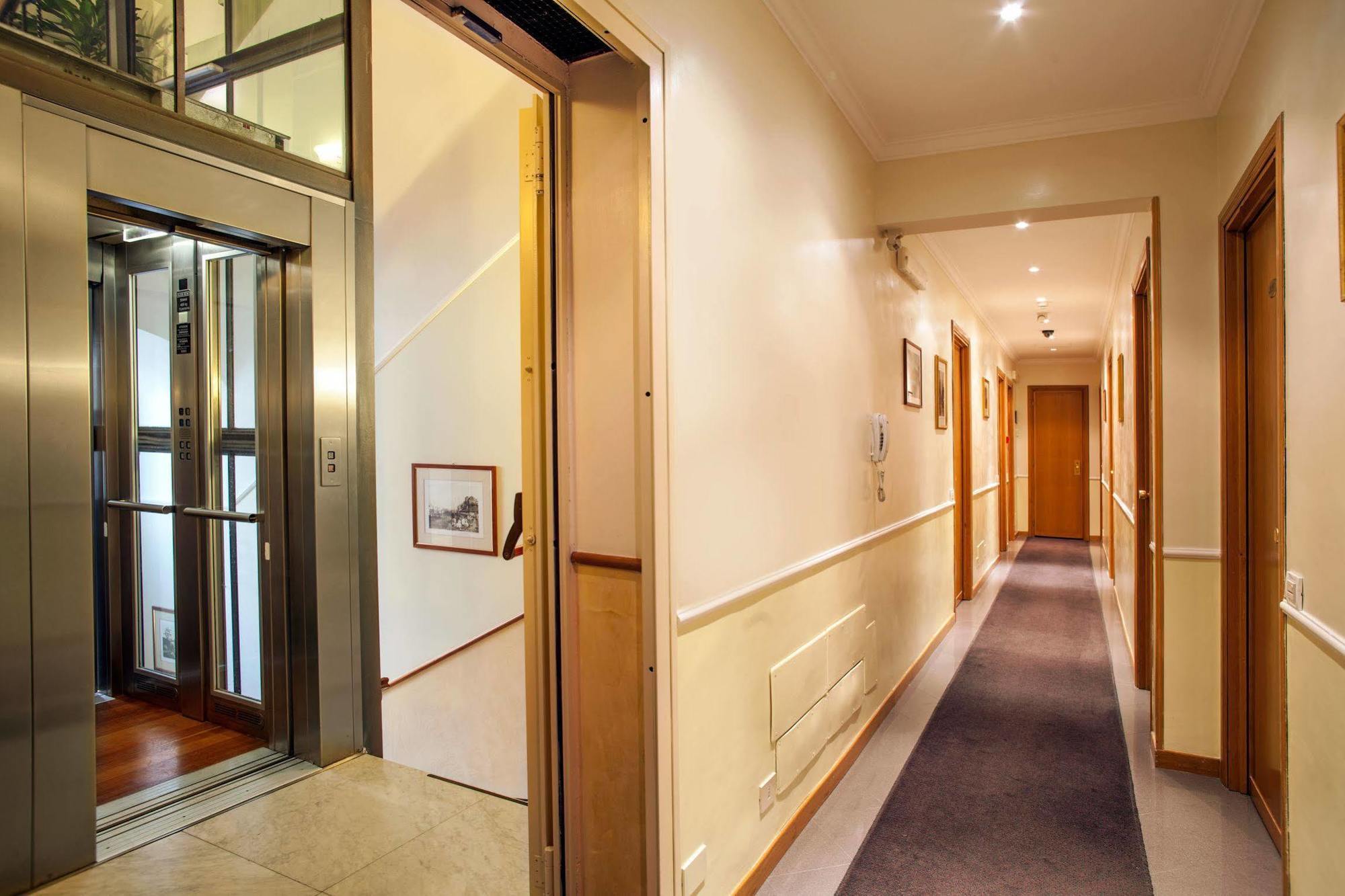 Hotel Piemonte Ρώμη Εξωτερικό φωτογραφία